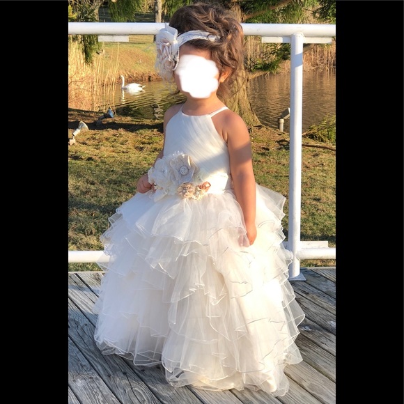 COPY - Joan Calabrese for Mon Cheri flower girl … - Picture 1 of 10